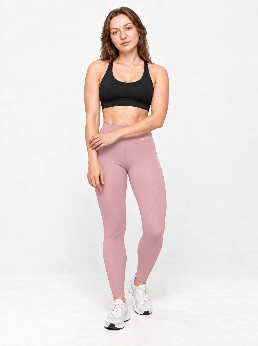 Imagem ilustrativa — Legging Trikonasana BRAVA na cor Rosa bebê, vista de frente.